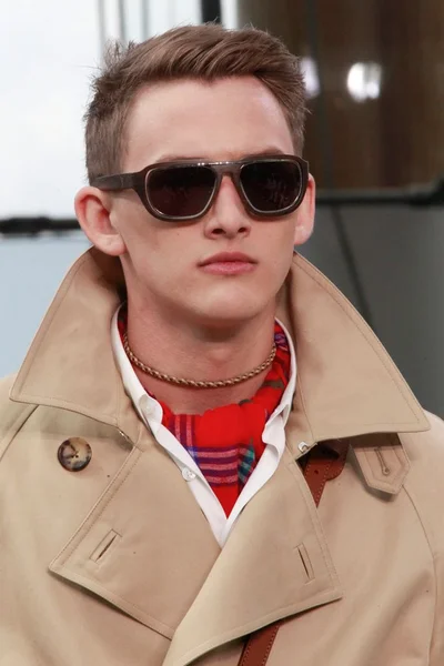 Look 34